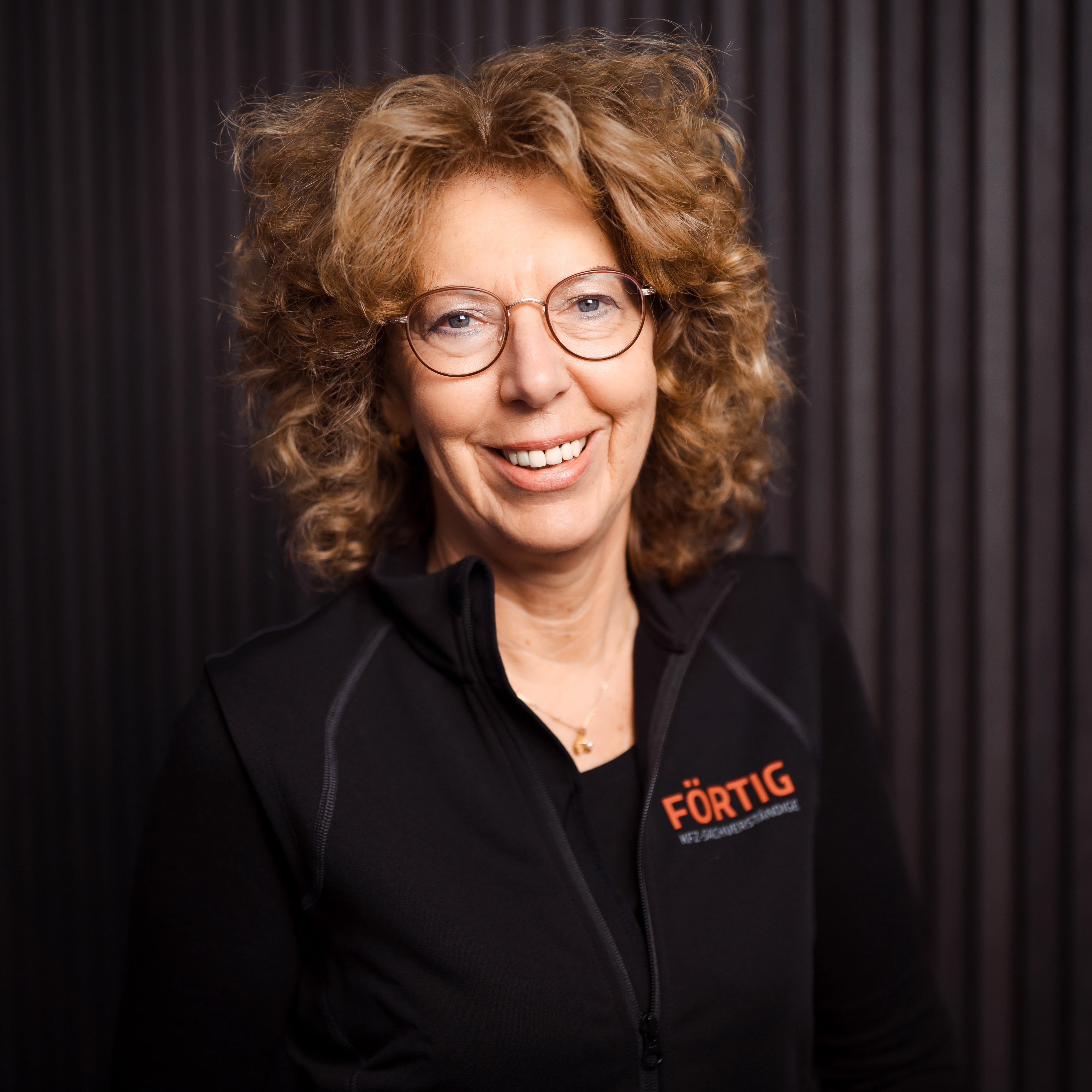 Monika Zang – Sekretariat
